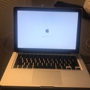 Apple MacBook